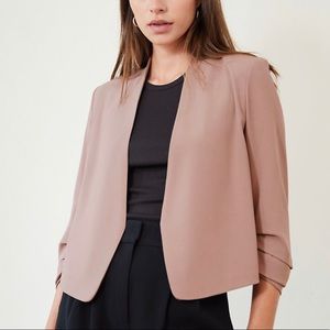 Aritzia Babaton Power Short Blazer